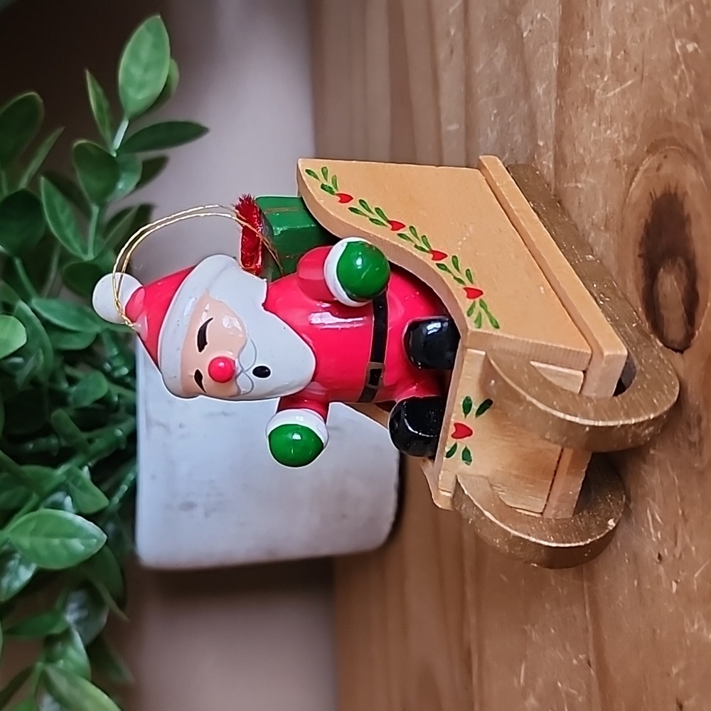 Vintage wood tree ornaments - Picture 13 of 17
